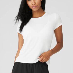 ALO All Day Short Sleeve in White SZ Small Brand New with Tags